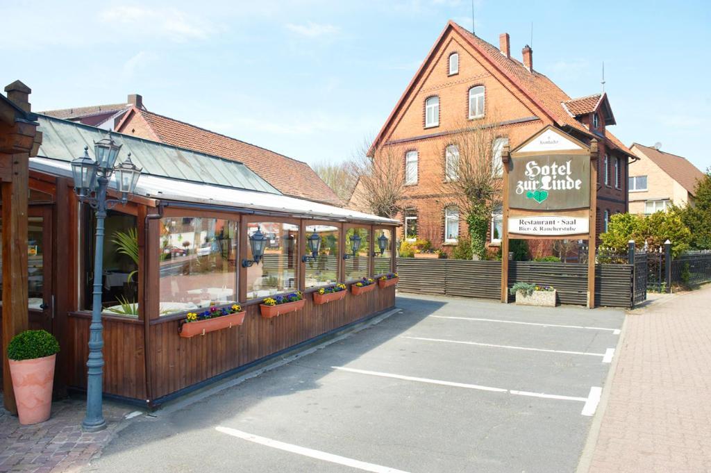 Hotel Restaurant Zur Linde パッテンゼン エクステリア 写真