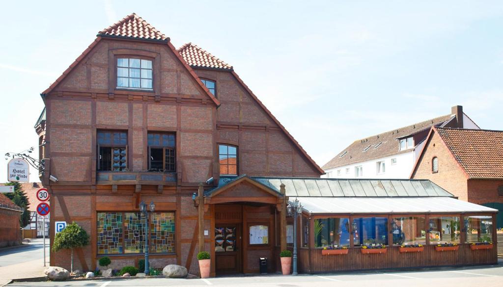 Hotel Restaurant Zur Linde パッテンゼン エクステリア 写真