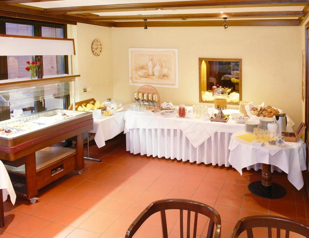 Hotel Restaurant Zur Linde パッテンゼン エクステリア 写真