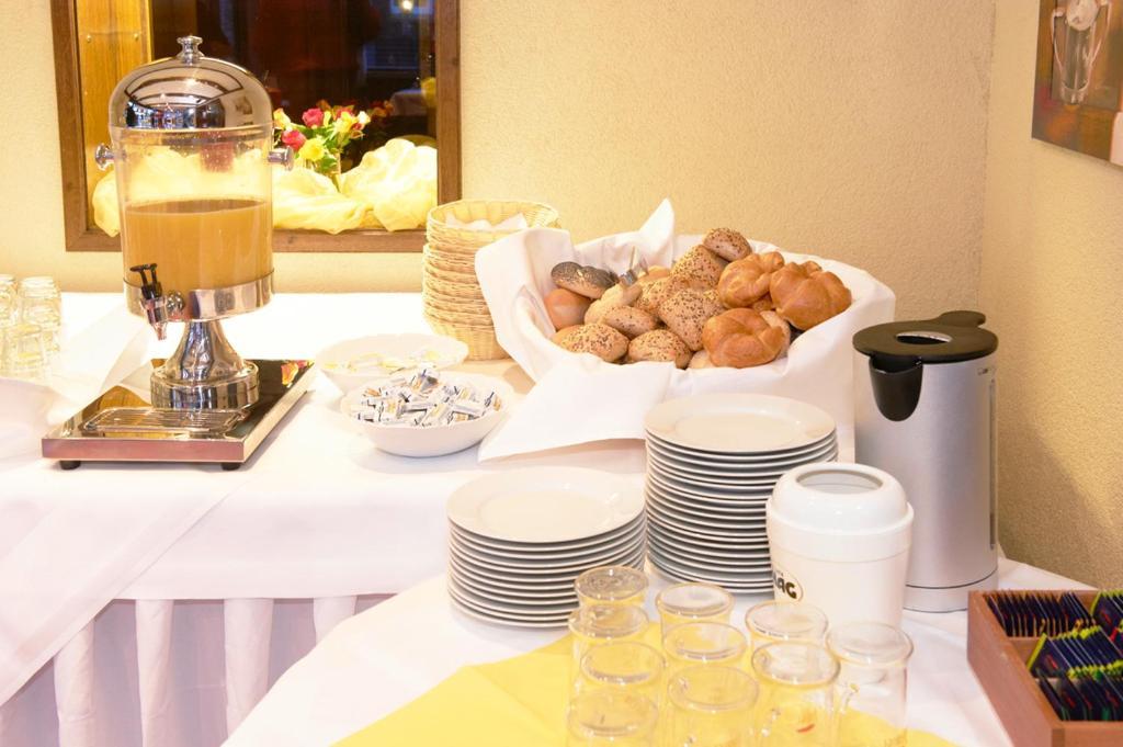 Hotel Restaurant Zur Linde パッテンゼン エクステリア 写真
