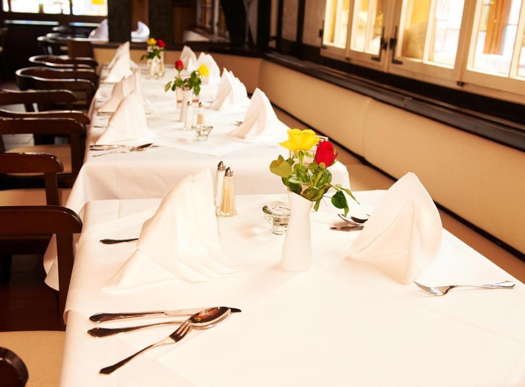 Hotel Restaurant Zur Linde パッテンゼン エクステリア 写真