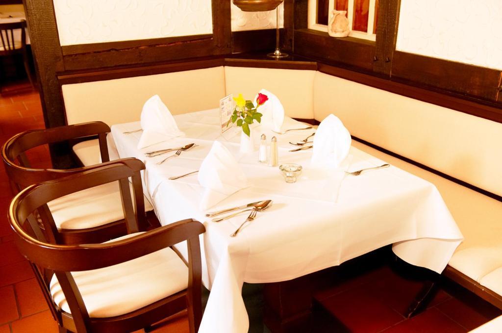 Hotel Restaurant Zur Linde パッテンゼン エクステリア 写真