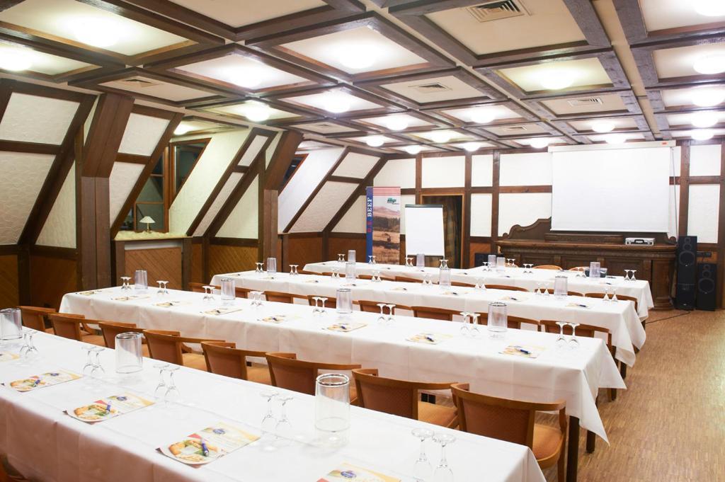 Hotel Restaurant Zur Linde パッテンゼン エクステリア 写真