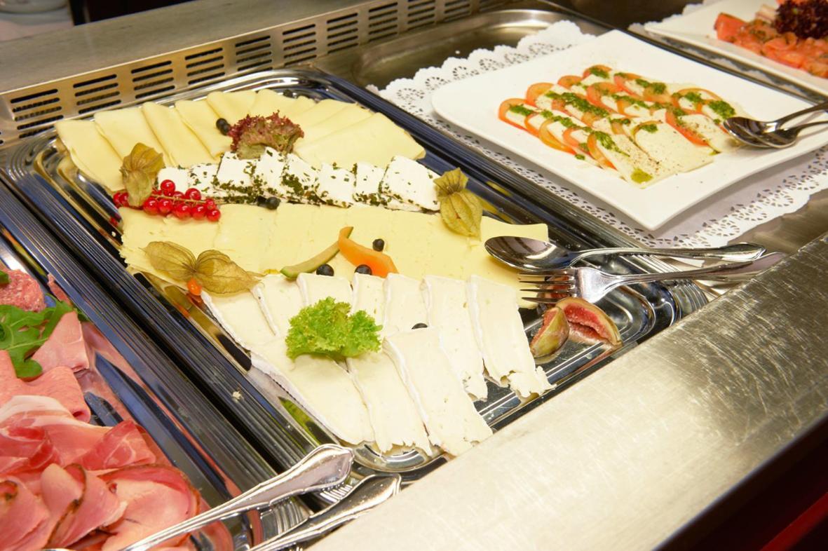 Hotel Restaurant Zur Linde パッテンゼン エクステリア 写真