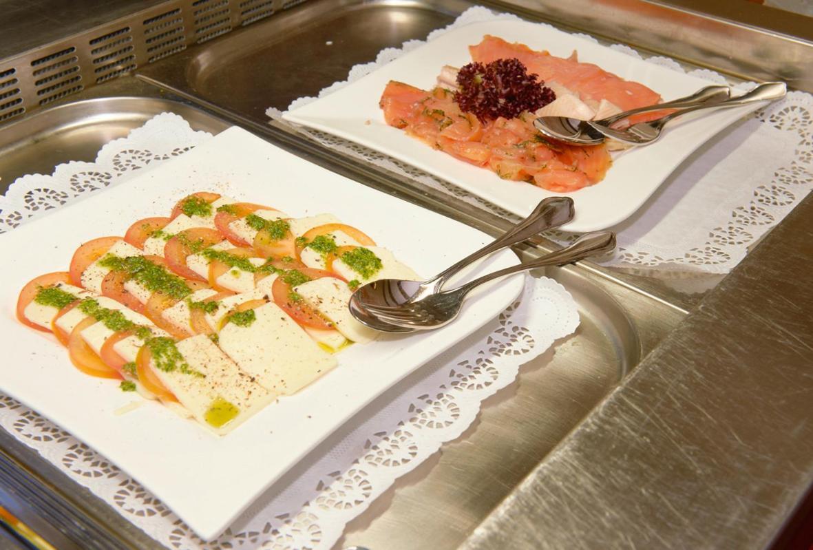 Hotel Restaurant Zur Linde パッテンゼン エクステリア 写真